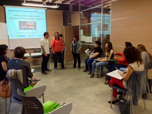 Participants del programa Ocupa’t Dones milloren les seves habilitats comunicatives en anglès