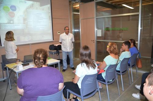 El projecte Medelevio seleccionarà a 15 persones que es formaran en el sector químic