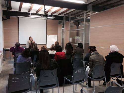 Oberta la preinscripció al OCUPA’T-4 DONES, programa d’inserció laboral adreçat a dones