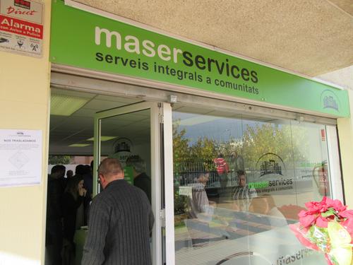 Els viveristes del Molí Empresa Maser Services obren el seu nou local al carrer Cervelló