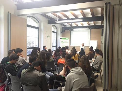 Taller de creativitat per a joves al Molí Empresa dins les V Jornades Tecnològiques de l’Institut Joan Oró