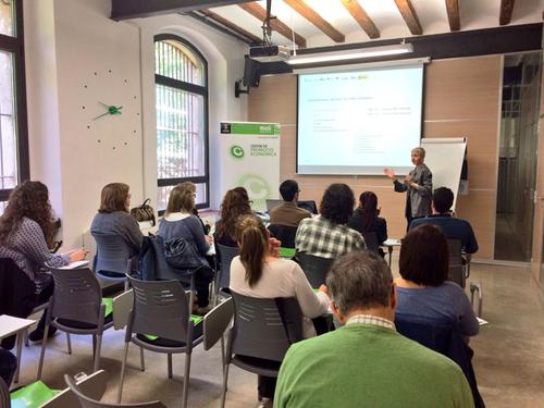 Emprenedors i empreses aprenen a com usar de forma simple i eficient el certificat digital, la signatura i la facturació electrònica en l’empresa