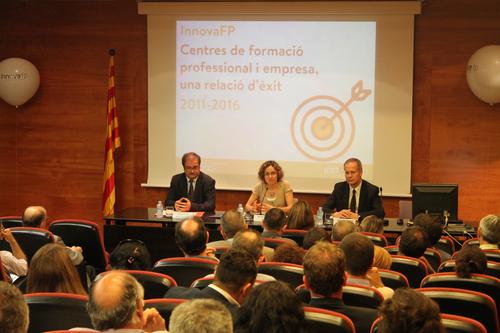 Ensenyament presenta InnovaFP, un programa d’innovació i transferència dels centres educatius a les empreses
