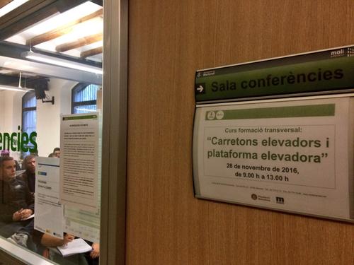 Curs d’operador de carretons i plataforma elevadora per a persones en situació d’atur al Molí Empresa