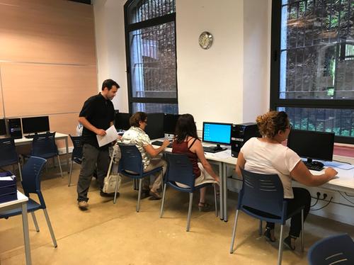 Dues sessions de llengua del Servei Local de Català al Molí Empresa