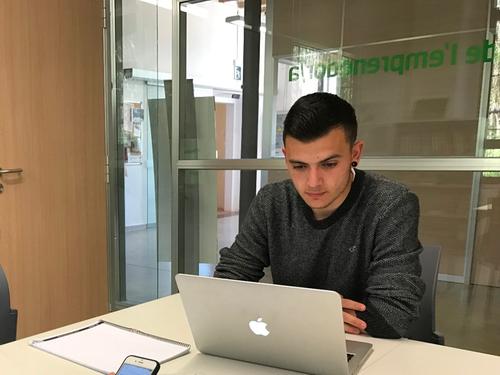 Un jove emprenedor de Martorell entre els 20 seleccionats per posar en marxa el seu projecte a través del programa ATÍPICS