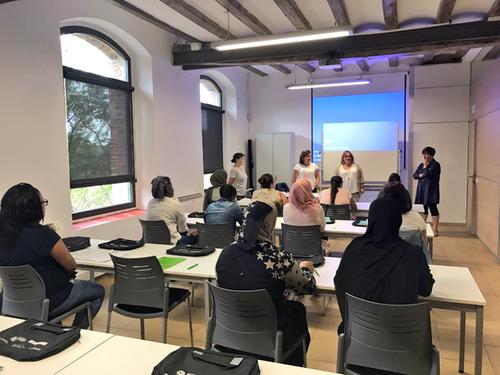 Participants del programa Ocupa’t Dones es formen en Neteja de superficies i mobiliari en edificis i locals al Molí Empresa