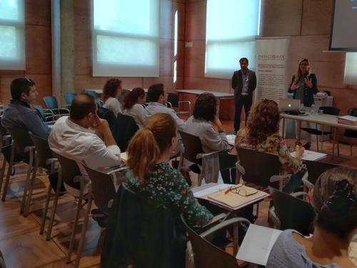 3 empreses emprenedores del Molí Empresa inicien la formació Start Up Training d’Innobaix a la recerca d’innovació