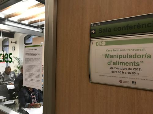 Una cinquantena de persones en situació d’atur obtenen el carnet de manipulador d’aliments al Molí Empresa