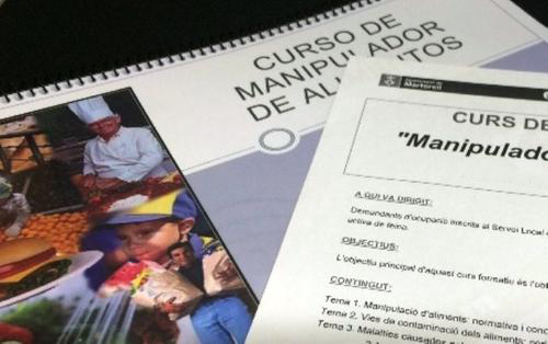 Persones en situació d’atur obtenen el carnet de manipulador d’aliments en modalitat online