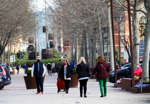 El Procicat aixeca dilluns el confinament comarcal i el comerç no essencial podrà obrir els caps de setmana