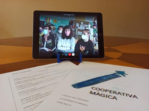 Els alumnes de l’escola El Pontarró presenten la seva cooperativa Màgica a l’alcalde