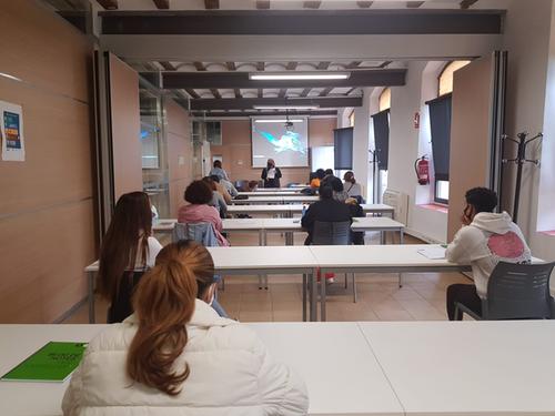 En marxa el darrer curs de formació ocupacional d’enguany al Molí Fariner, Neteja de superficies i mobiliari en edificis i locals