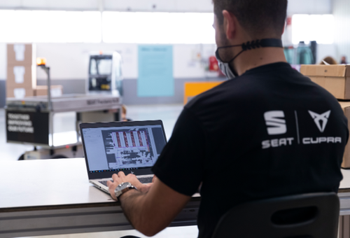 SEAT incorpora robots mòbils autònoms a la planta de Martorell