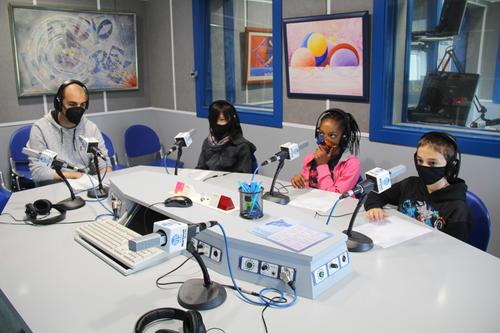 Les cooperatives de l’Echegaray promocionen els seus articles manuals a Ràdio Martorell