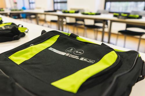 Comença la Formació Professional Dual, el programa que impulsa la formació i contractació de 12 joves en l’àmbit sociosanitari